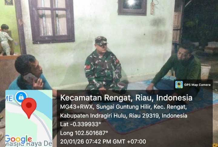 Pastikan Wilayah Aman,Babinsa Aktif Patroli Malam Kelilingi Desa Binaanya