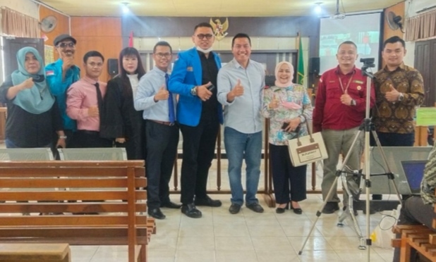 Hadir Sidang Perdana, Mantan Ketua DPRD Riau Ini Prihatin Dengan Kasus Ketua KNPI