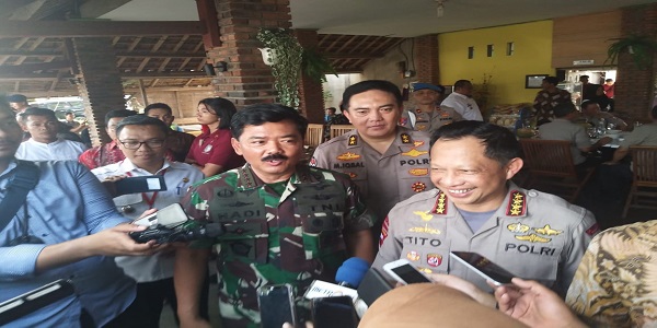 Panglima TNI: Foto Simbol Ibu Jari dan Jari Telunjuk Tidak Terkait Dengan Capres