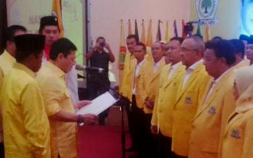 DPP Resmi Lantik DPD Tingkat I Golkar Riau