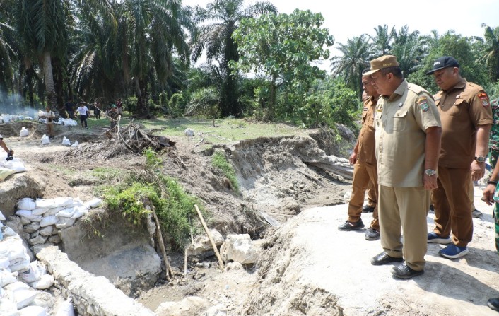 Bupati Asahan Pastikan Infrastruktur Dukung Ekonomi Warga