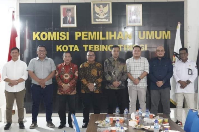 Pj Walikota Lakukan Kunjungan ke Kantor KPUD Kota Tebingtinggi