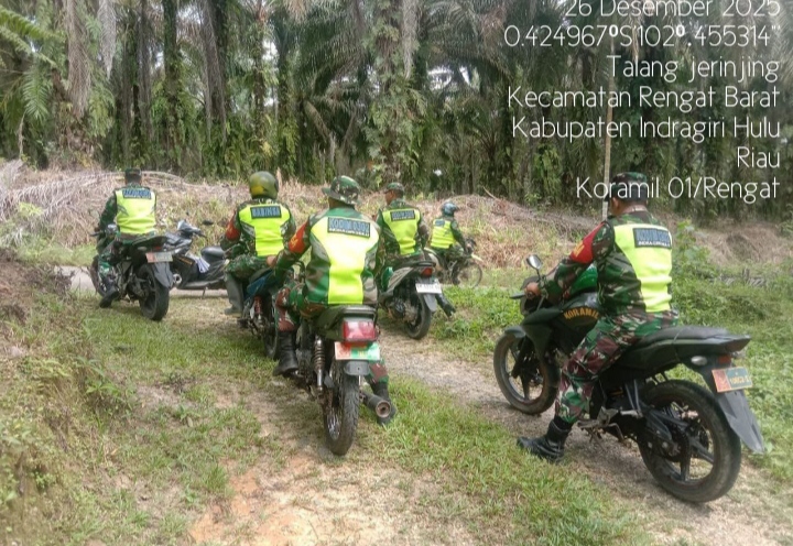Babinsa Koramil 01/Rengat Intensifkan Patroli Tapal Batas Untuk Antisipasi Titik Api Karhutla