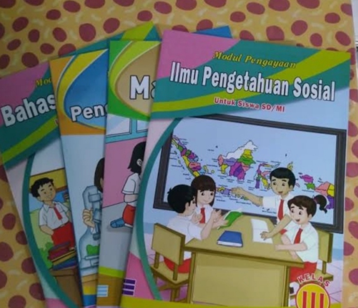 Langgar Permendikbud, Pihak SMPN 25 Pekanbaru Nekat Menjual Buku LKS