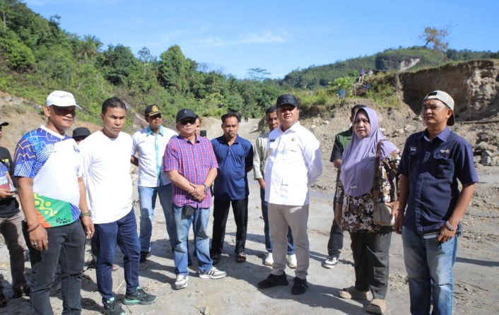 Wakil Bupati Asahan Tinjau Lokasi Tambang Batu Di Aek Songsongan