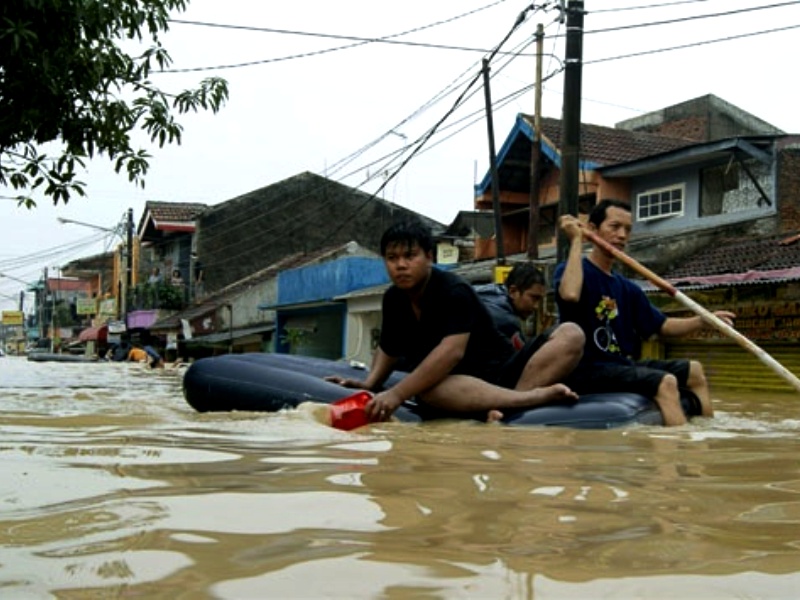 Banjir Padang Telan Satu Korban Jiwa