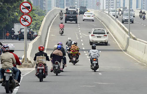 Anggota DPRD Riau Keluhkan Banyak Roda Dua Melintasi Flyover