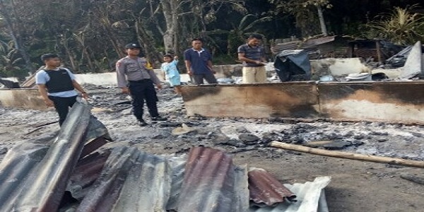 Bedeng 10 Pintu Hangus Dilalap Sijago Merah