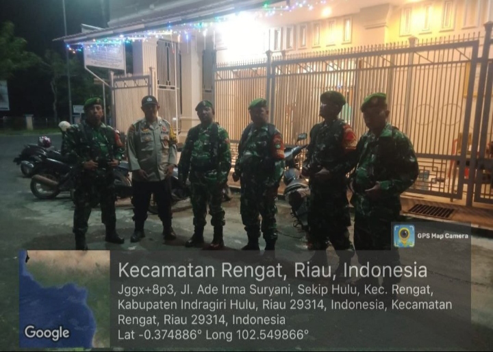 Jelang Nataru Babinsa Dan Bhabinkamtibmas Tingkatkan Patroli Siskamling Jaga Kondusifitas.