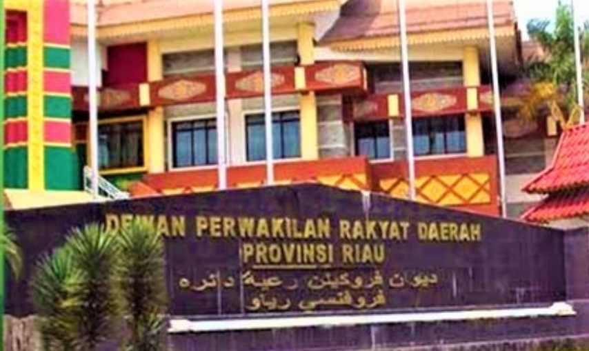 DPRD Provinsi Riau Umumkan Reses Masa Persidangan I Tahun 2023 di Rapat Paripurna