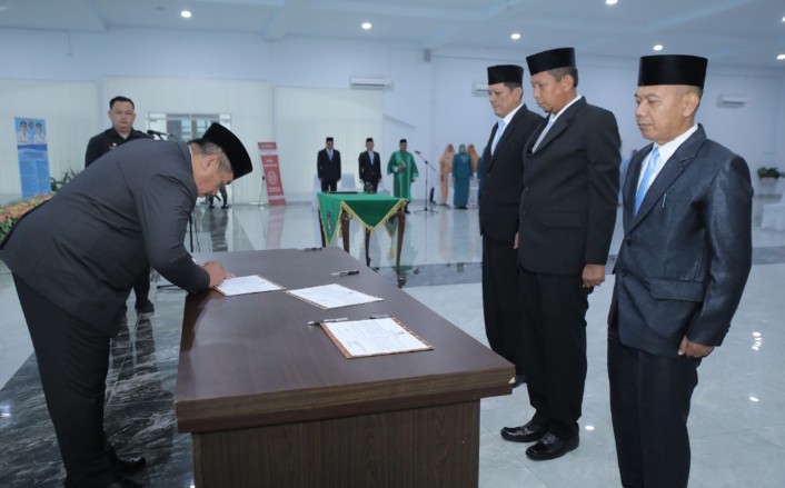 Bupati Asahan Lantik Pejabat Pimpinan Tinggi Pratama