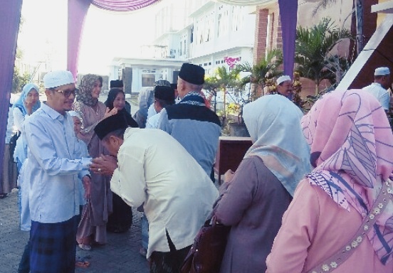 Bupati Probolinggo Open House Dua Hari