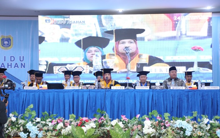 Bupati Asahan Hadiri Wisuda Sarjana IAIDU Asahan Angkatan XXXVI