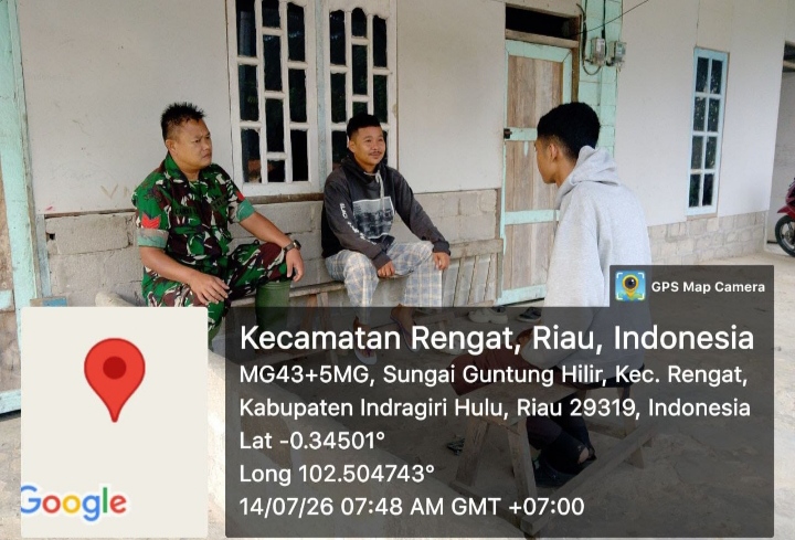Jalin Kedekatan dengan Masyarakat, Babinsa Koramil 01/Rengat Rutin Gelar Komsos
