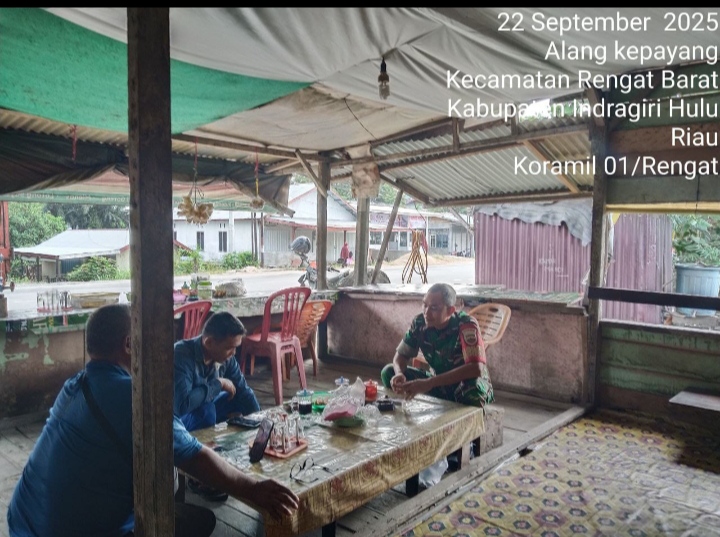 Untuk Lebih Mengenal Warga Terus Silaturahmi Dengan Masyarakat Babinsa Komsos Bersama Warga Binaan