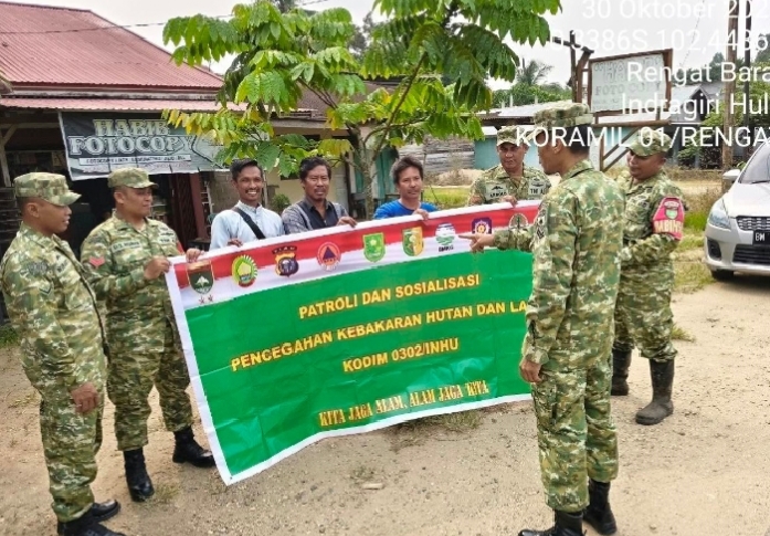 Cegah Patroli Karhutla Babinsa Koramil 01/Rengat Gencarkan Patroli Diwilayah Rengat Barat