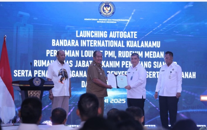 Bupati Asahan Serahkan Sertifikat Tanah Kepada Kanwil Ditjen Pas Sumut