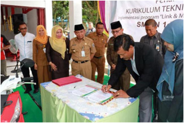 Diduga Akibat Tak Sesuai Bestek Usai Dibangun,Tiga Balok Gantung Penyangga  Lantai 2 Workshop SMK Ditemukan Patah