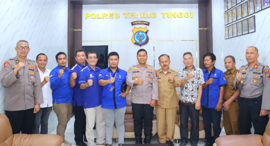 Kapolres Tebing Tinggi Terima Kunjungan Kadis Naker Ir Iboy Hutapea Bahas Hari Buruh