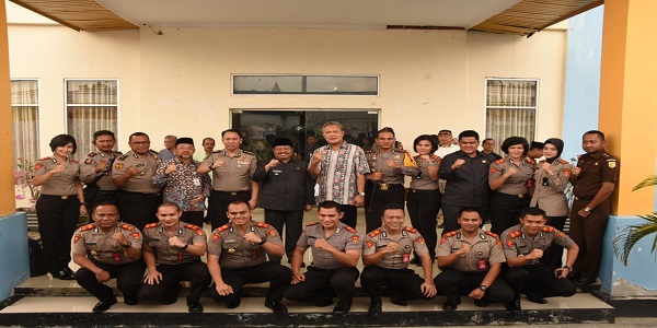 Sebelas Mahasiswa Kepolisian Pamitan Dengan Bupati Bengkalis