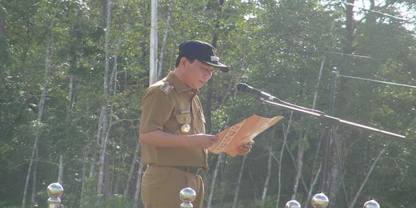 Bupati Nias Utara M Ingat Nazara Memberikan Sangksi Kepada ASN Yang Tidak Disiplin Tahun 2019.