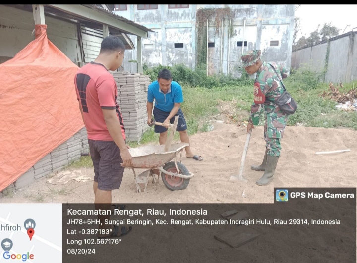 Sambangi Desa Sei Beringin Babinsa Jalin Keakraban Melalui Komsos