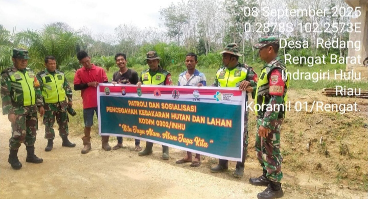 Saling Bekerja Sama Babinsa Dan Masyarakat Dalam Lakukan Pencegahan Karhutla Kecamatan Rengat Barat