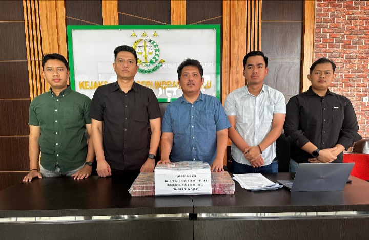 WOW, Korupsi Terstruktur Perumda Bank Perkreditan Rakyat (BPR) Indra Arta Rugikan Negara 15 Miliar, 9 Tsk Diamankan