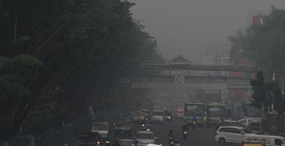 Jarak Pandang Sempat 600 Meter, Penerbangan di Bandara SSK II Belum Terkendala