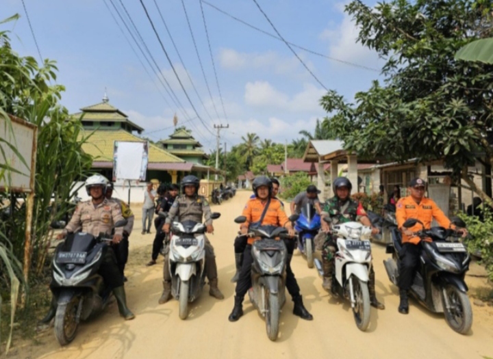 Dengan Patroli Sinergitas Babinsa 01/Rengat Dan Aparat Terkait Dapat Cegah Karhutla