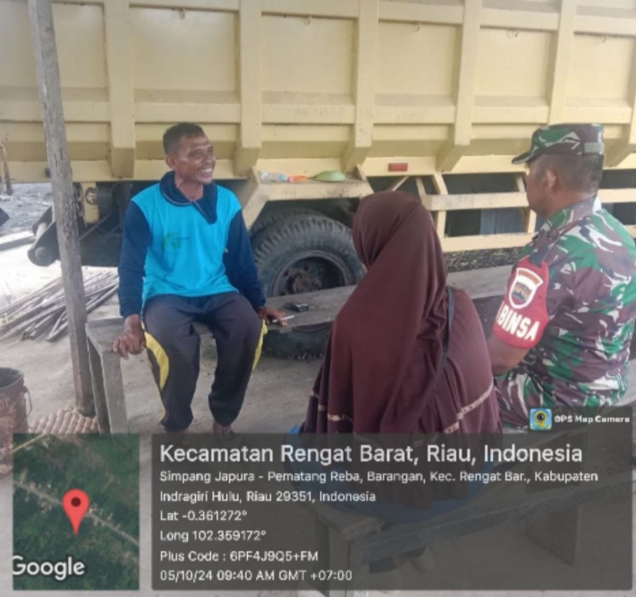 Ciptakan Kekompakan Antara Babinsa Dan Masyarakat Melakukan Komsos Secara Rutin Di Wilayah Desa Binaan