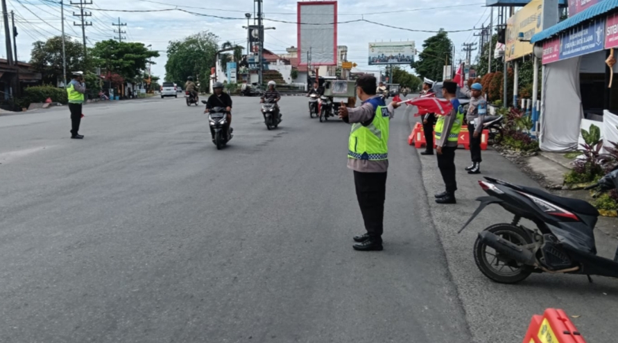 Polres Tebing Tinggi Pengaturan Lalu Lintas dan Live Report dalam Ops Ketupat Toba 2025
