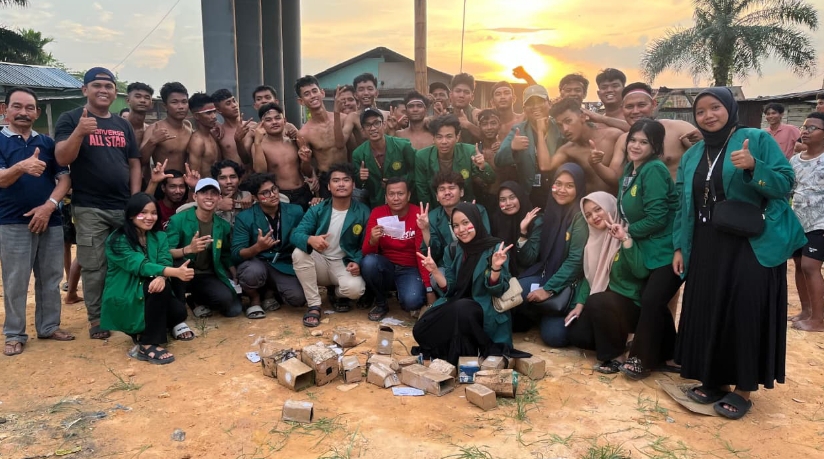 Mahasiswa KKN UMRI Peringati HUT RI ke 80 Bersama Warga di Meranti Pandak