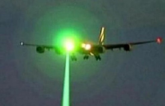 Pesawat Sukhoi di Makassar Ditembak Sinar Laser, 1 Orang Diperiksa