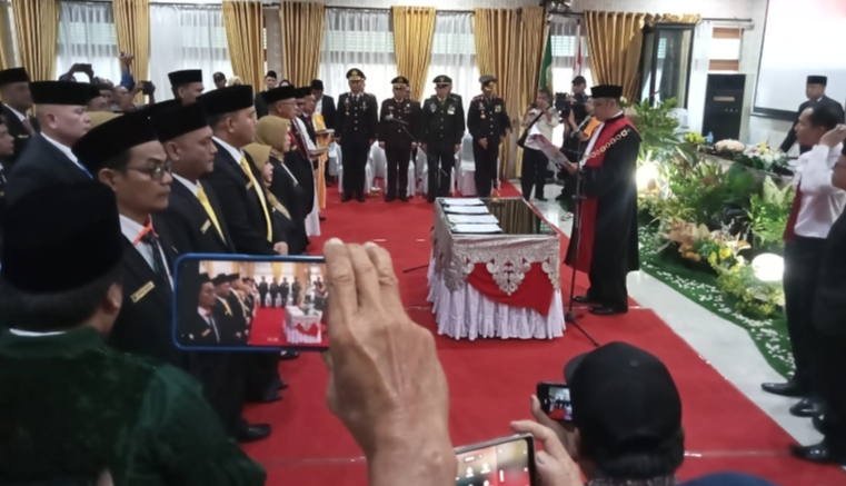 Pj Walikota Tebingtinggi Hadiri Rapat Paripurna DPRD