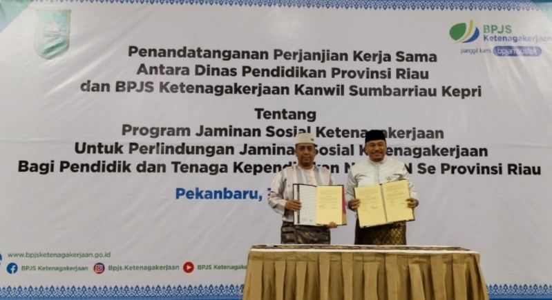 Penandatanganan Perjanjian Kerjasama Disdik Riau dan BPJS Ketenagakerjaan Kanwil Sumbar Riau Kepri