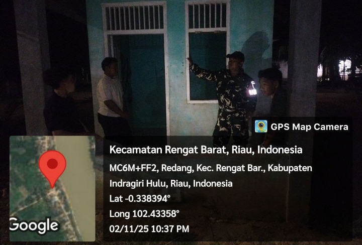 Ciptakan Keamanan Bersama  BabinsanLakukaj Patroli Siskamling Di Desa Binaan