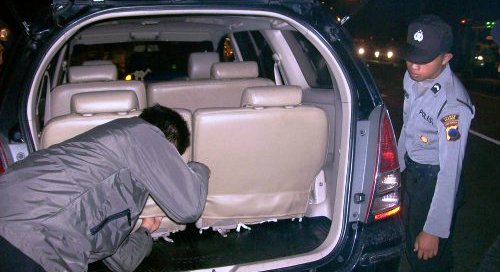 Razia Serentak di Kampar, Belasan Mobil Digeledah Polisi