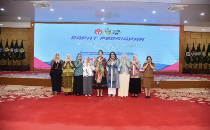 Rapat Persiapan IFW 2026 Dipimpin Ketua Dekranasda Provinsi Sumatera Utara