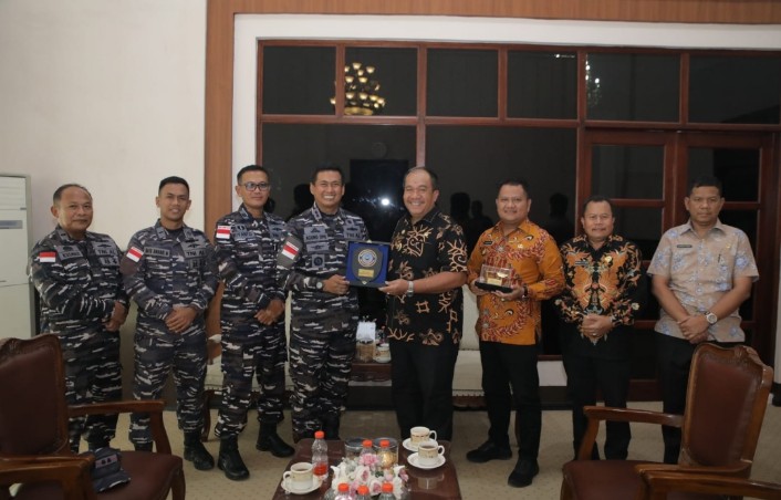 Danlanal TBA Audiensi Dengan Bupati Asahan