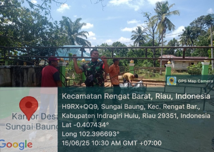 Rasa Perhatian Babinsa Kepada Warga Dengan Turun Tangan Bantu pembongkaran Tenda Usai Acara