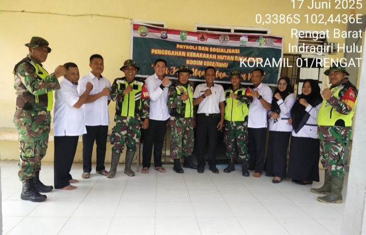 Takut Bahayakan Lingkungan Dan Kesehatan ,Dalam Patrolinya Babinsa Ingatkan Jangan Membuka Lahan Dengan Cara Dibakar