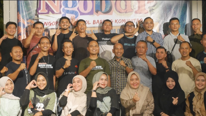 Dandim 0302/Inhu-Kuansing  Ngobar Bersama Komonitas Lari Inhu Ajak Semarakkan HUT TNI Ke-80 Dengan Inhu Riuh Run