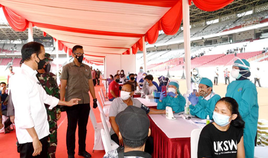 Presiden Targetkan Dua Juta Dosis Vaksinasi Harian di Bulan Agustus