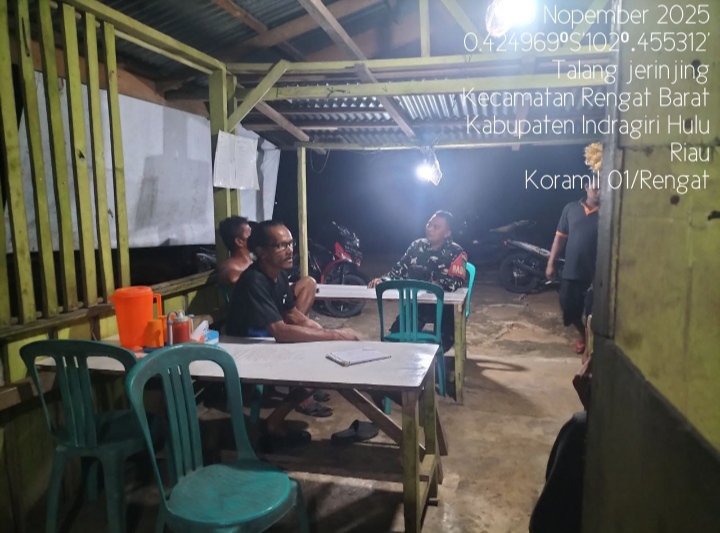 Diwilayah Binaan Talang Jerinjing Babinsa Patroli Dan Menghimbau Masyarakat