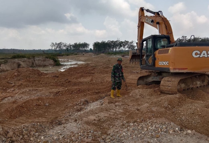 TMMD ke-127  Akses Baru Desa Rawang Ogung – Teratak Jering Mulai Terbuka