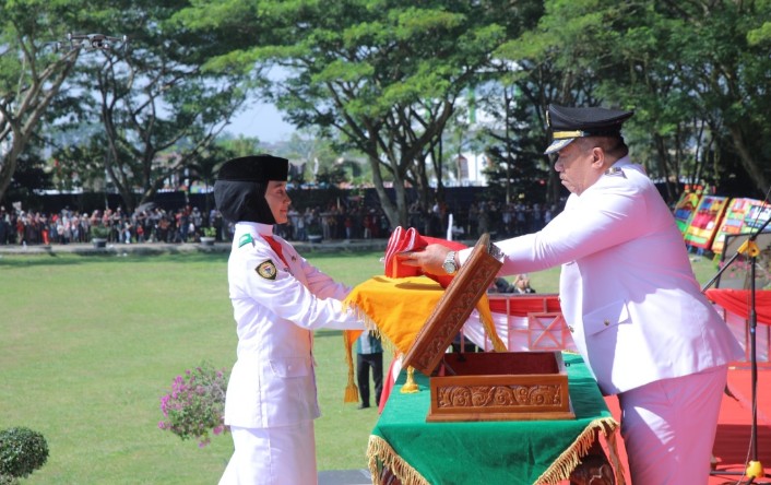 Bupati Asahan Pimpin Upacara Penaikan Bendera HUT Ke-80 RI
