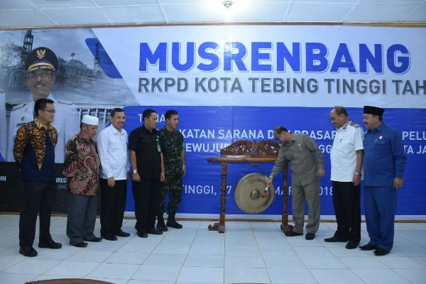 Kepala Bappeda Tebingtinggi Tutup Musrenbang