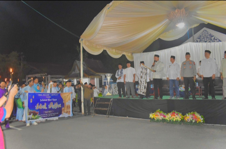 Dandim 0302/Inhu - Kuansing Diwakili Kasdim Hadiri Acara Pawai Takbir Keliling Hari Raya Idul Adha 2025