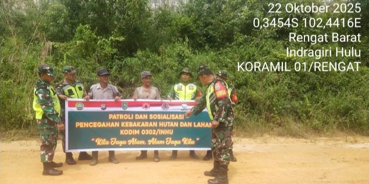 Babinsa Koramil 01/Rengat Kodim 0302/Inhu Galakkan Sosialisasi dan Patroli Tentang Bahaya Karhutla di Wilayah Binaan nya